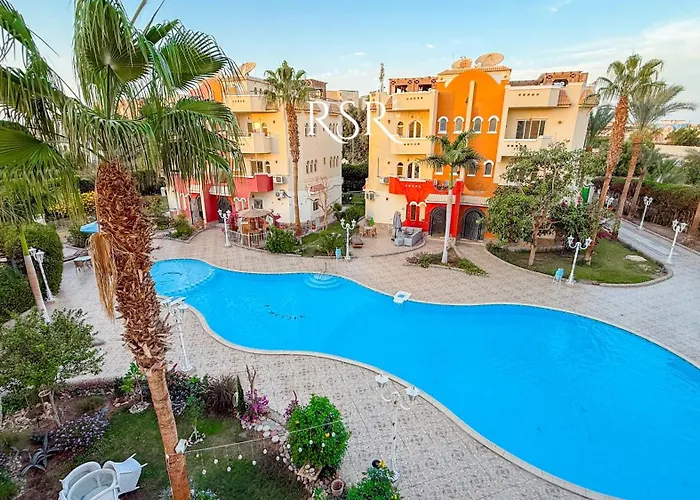 With A Private Roof , Pool , Garden Appartement