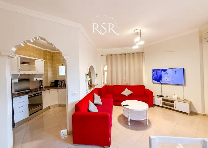 With A Private Roof , Pool , Garden Appartement