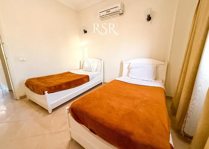 With A Private Roof , Pool , Garden Appartement *