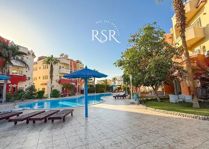 With A Private Roof , Pool , Garden Appartement *