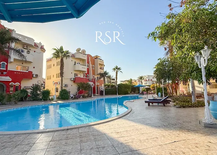 With A Private Roof , Pool , Garden Appartement *