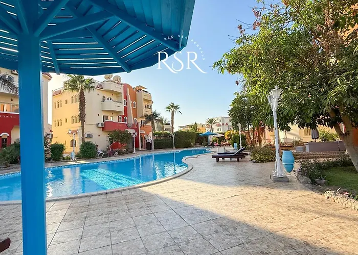 With A Private Roof , Pool , Garden *
