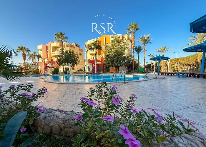 With A Private Roof , Pool , Garden Appartement *