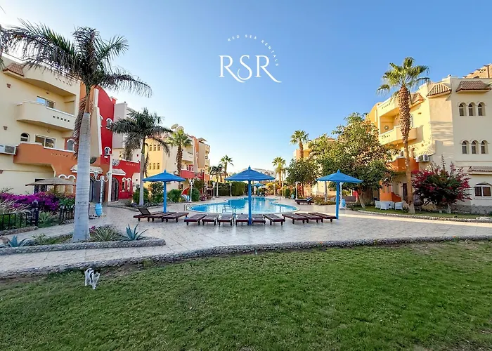Appartement With A Private Roof , Pool , Garden