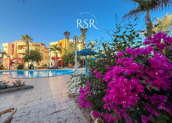 With A Private Roof , Pool , Garden *