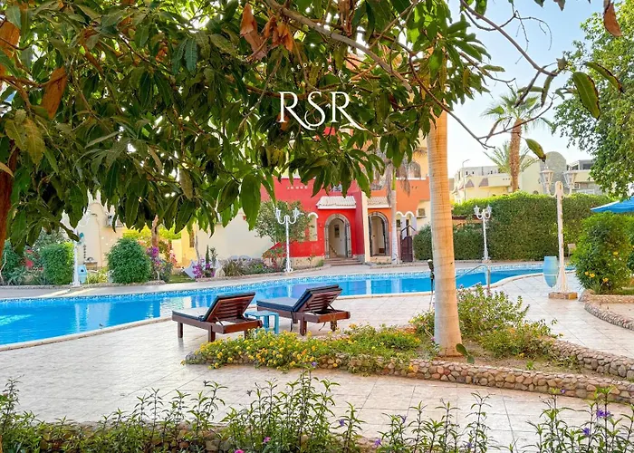 Appartement With A Private Roof , Pool , Garden